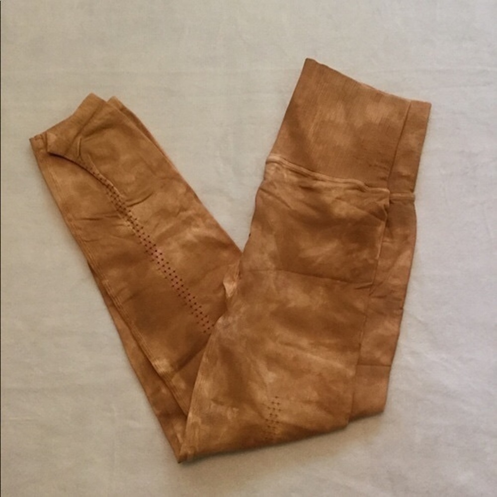 FP Movement Good Karma Tie Dye Leggings NWOT** - Picture 7 of 14